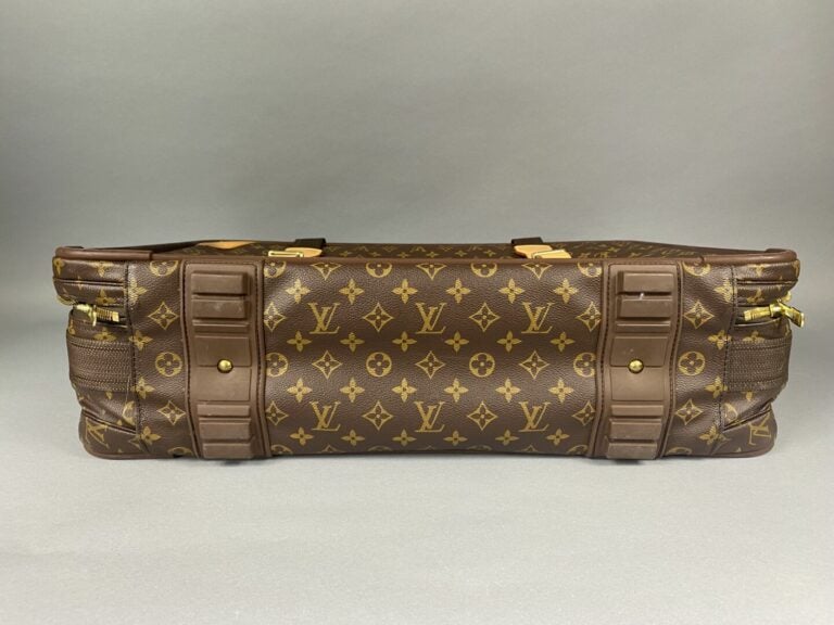 Louis VUITTON - Valise "Satellite" 60 cm, demi souple en toile monogram et cuir…