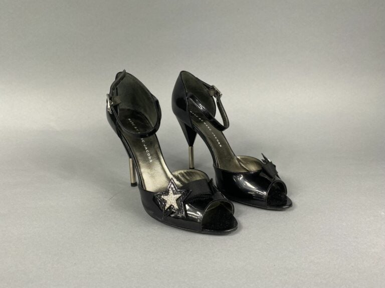 MARC BY MARC JACOBS - Escarpins en cuir noir verni - Pointure : 37- Talon : 10…