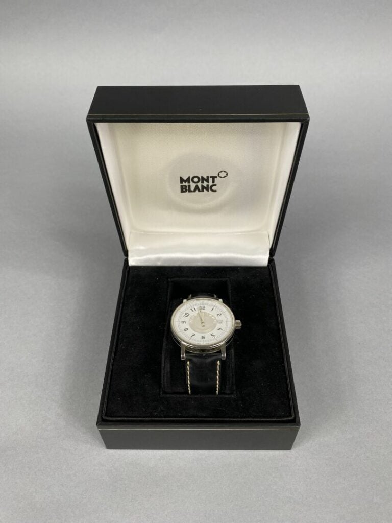 MONTBLANC, Summit - Montre bracelet d'homme, boîtier rond en acier - Cadran à f…