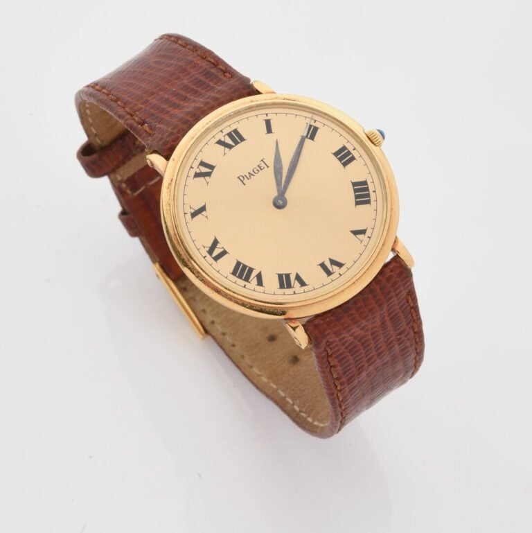 PIAGET - Montre bracelet d'homme, boîtier rond en or jaune (750) extraplat - Ca…