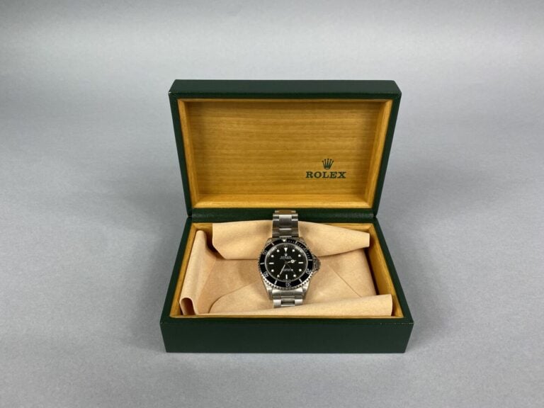 ROLEX, Oyster Perpetual - Submariner 300 M (réf.14060), vers 1997 - Montre de p…