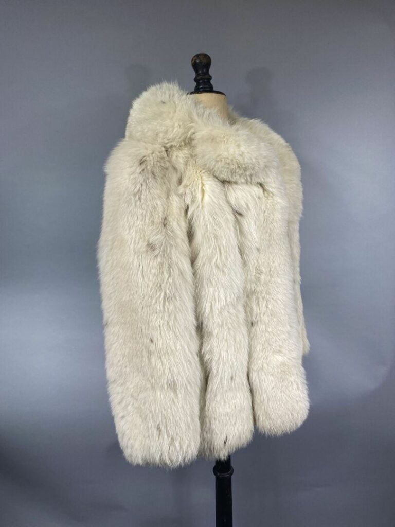 Veste en renard argenté - Taille S/M - Vintage, doublure déchirée, tachée - On…