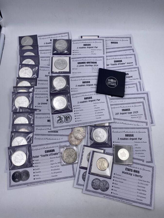 CANADA : - -Trois pièces en argent 999 ‰ à valeur faciale 5 dollars" feuille d'…