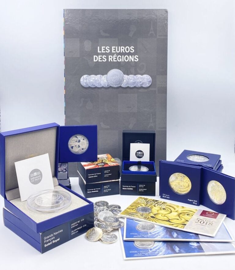 FRANCE - Ensemble de 27 Pièces de monnaies en argent 500 ‰, à valeur faciale de…