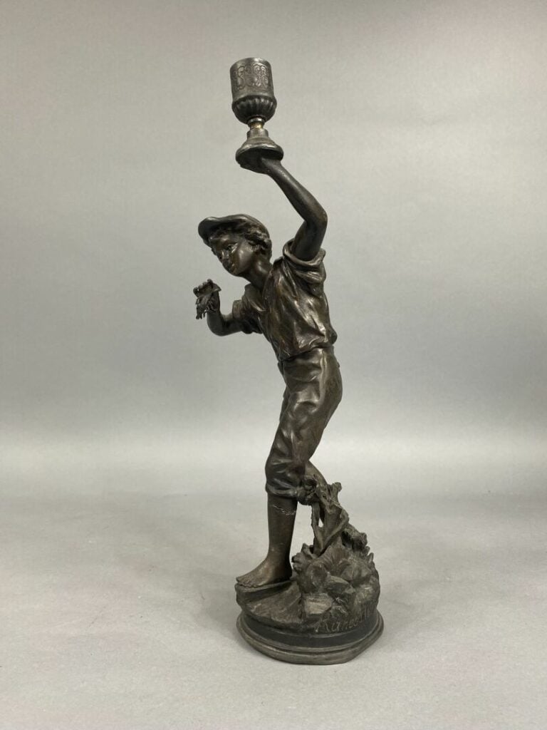 Ernest RANCOULET (1842-1918) - Sujet en régule patiné figurant un enfant au bér…