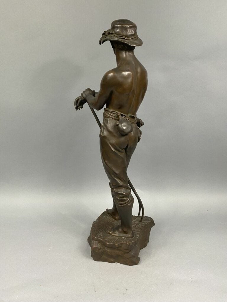 Ch. LEVY (XIXe-XXe) - Le faneur - Epreuve en bronze à patine brune - Signée sur…