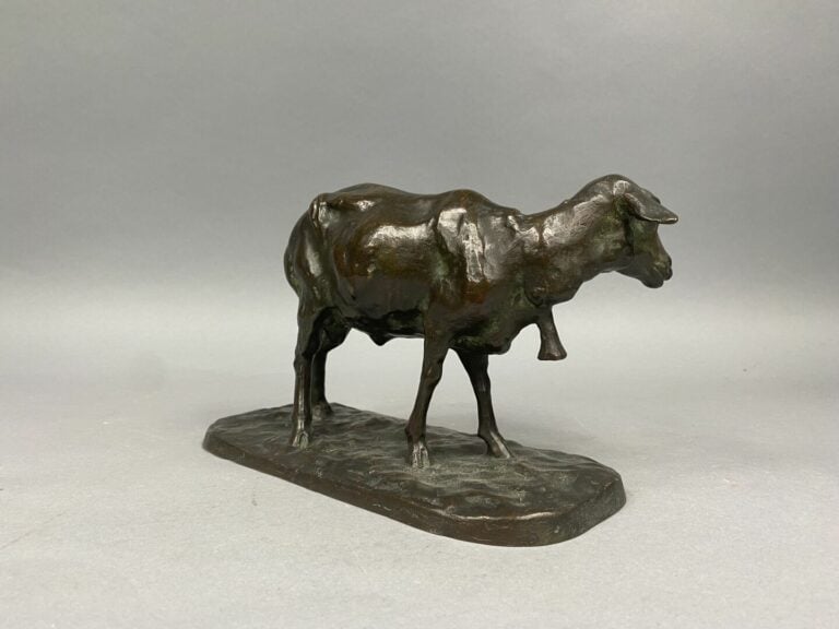 Epreuve en bronze à patine brune représentant une brebis - 15 x 24 x 10.5 cm