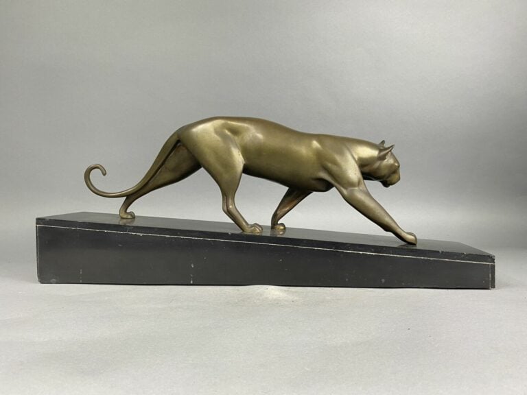 Irénée ROCHARD (1906-1984) - Panthère marchant - Epreuve en métal patiné, signé…