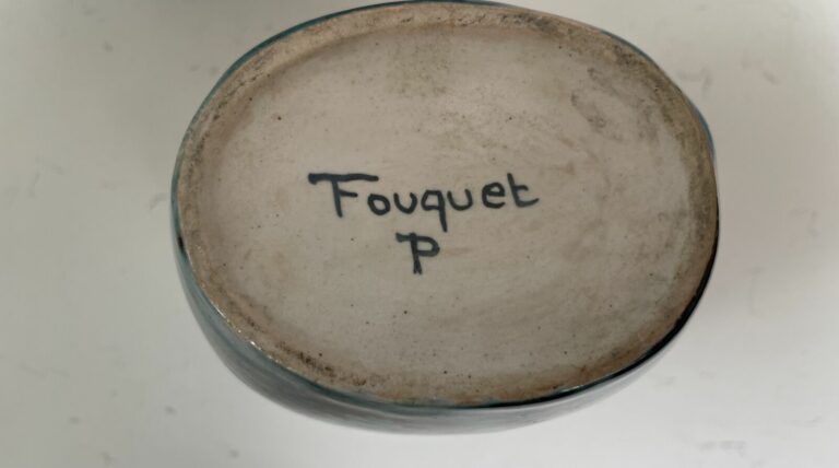 Pierre FOUQUET (1939-2003) : - - Vase ovoïde méplat à col ourlé en céramique ém…