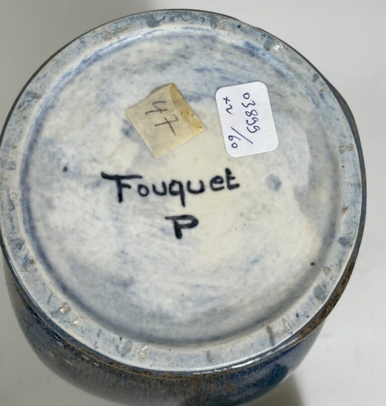 Pierre FOUQUET (1939-2003) : - - Vase ovoïde méplat à col ourlé en céramique ém…