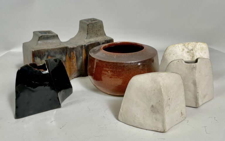 GORON VIVIEN - Vase double en céramique émaillée (fêles de cuisson). Signé - 13…