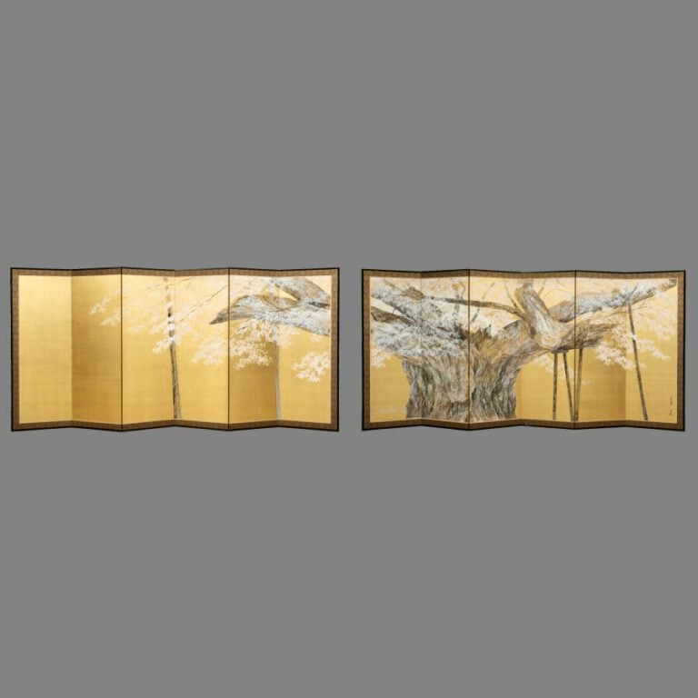 Paire de grands Paravents byôbu à six panneaux à peinture continue du célèbre c…