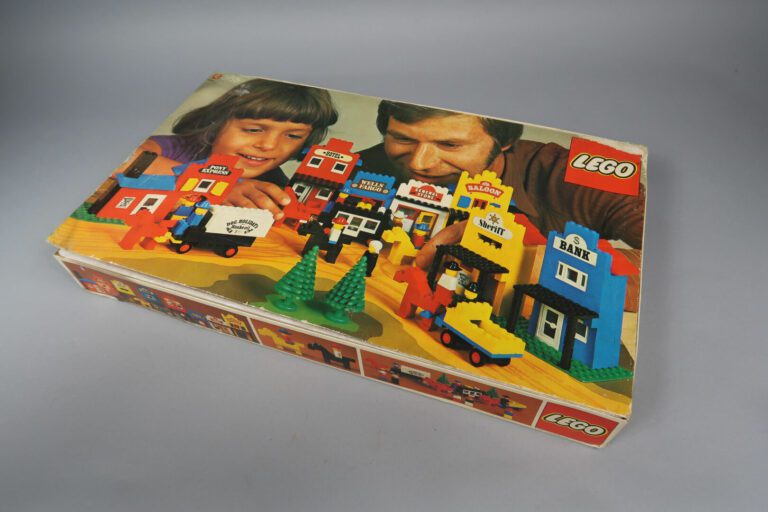 LEGO - Boîte de jeu C365 - (boîte abîmée, traces d'humidité) - - PAS D'ENVOI PO…