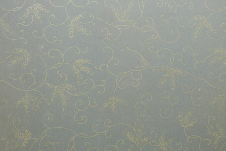 Paravent Byobu à deux panneaux avec une peinture colorée sur soie représentant…