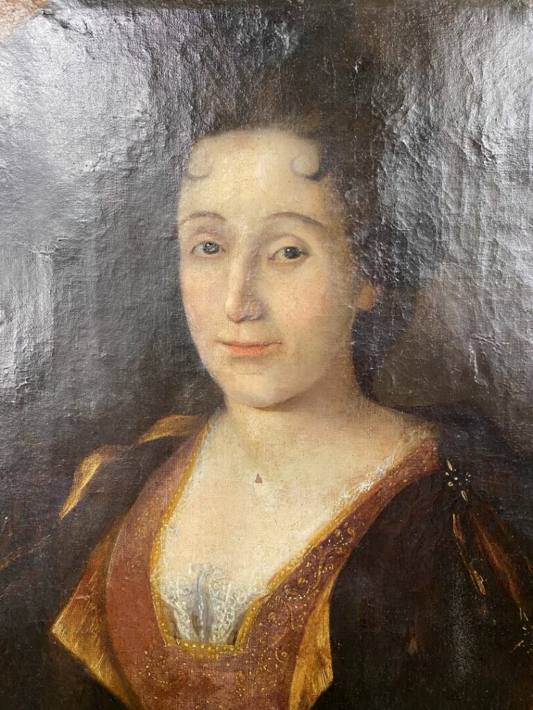 Ecole française du début du XVIIIe siècle - Portrait de dame de cour - Huile su…