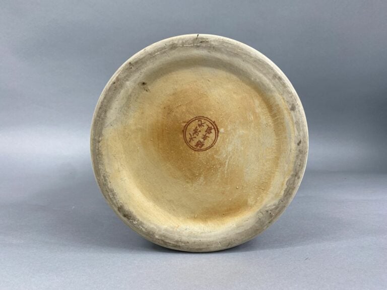 Chine, dans le goût - Grand vase rouleau / porte-parapluies en porcelaine à déc…
