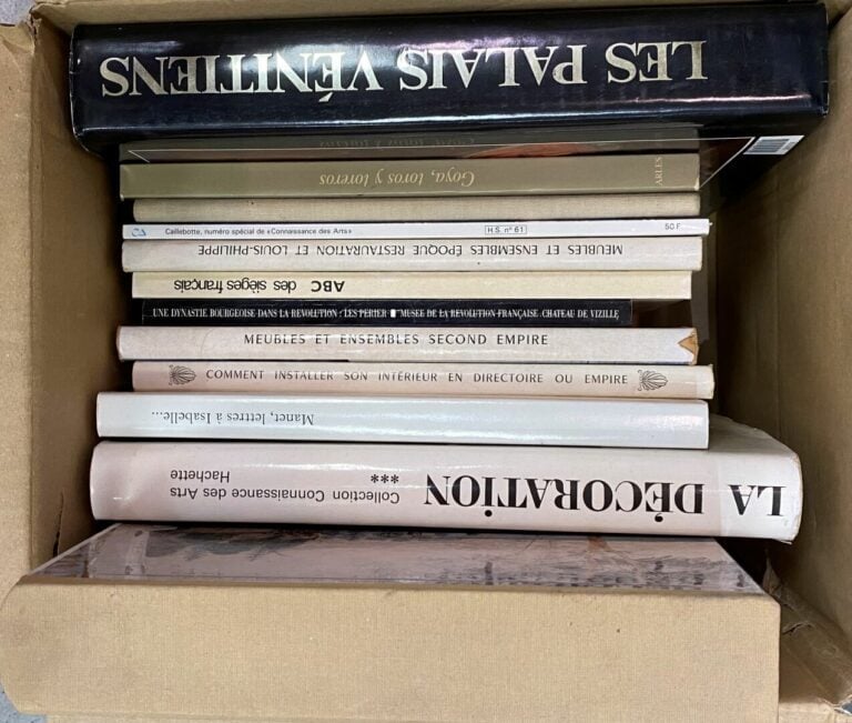 Mannette de livres d'art et décoration comprenant six cartons dont KJELLBERG, C…