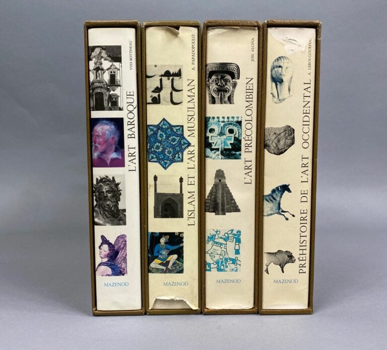 Lot de livres d'art dont - -4 volumes MAZENOD : Préhistoire, Islam, Art baroque…