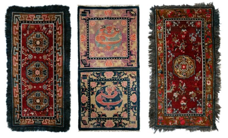 LOT DE TROIS (3) TAPIS - Chine et Tibet, XXe siècle - Il comprend: - - 1 tapis,…