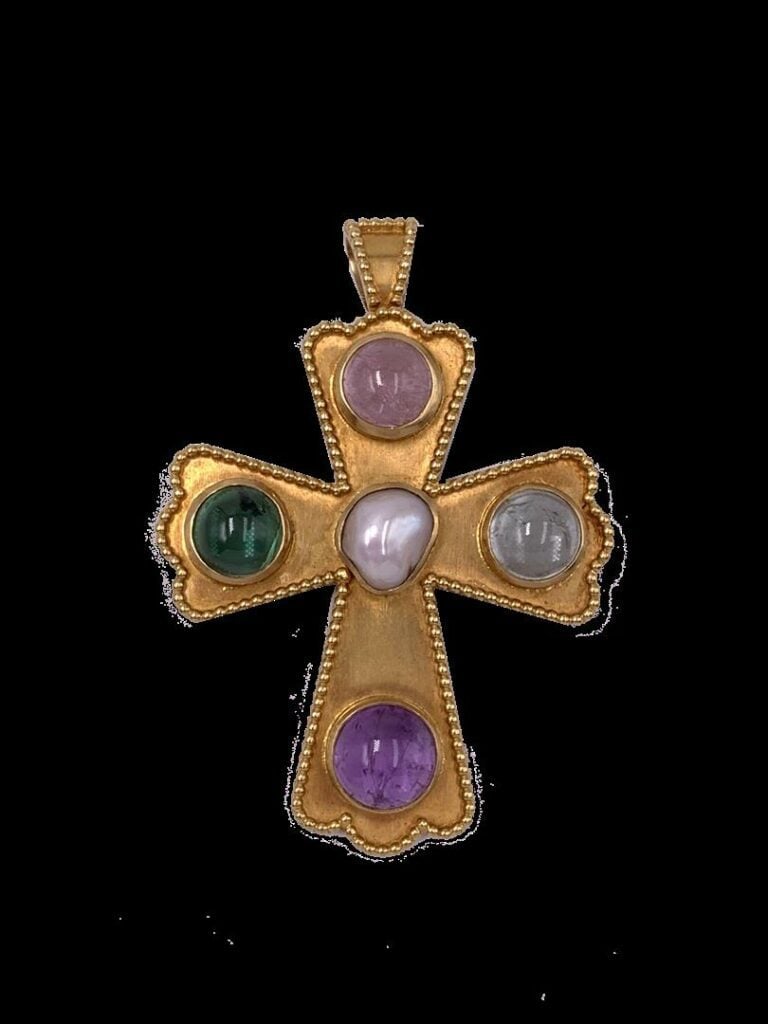 Important PENDENTIF - BROCHE « croix » en or jaune (750 millièmes) partiellemen…
