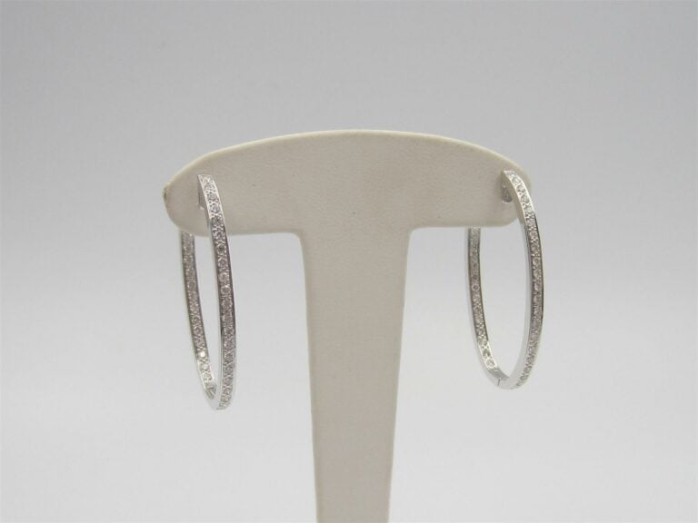 Paire de PENDANTS d'OREILLES " grandes créoles " en or gris (750 millièmes) ser…