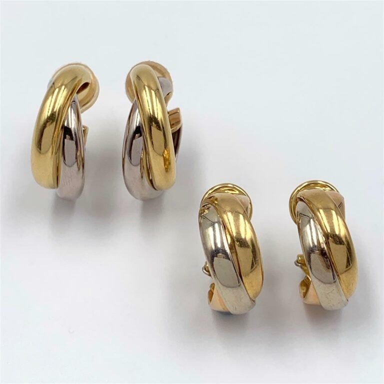 LOT deux paires de CLIPS d'OREILLES « créole » trois anneaux trois ors (750 mil…