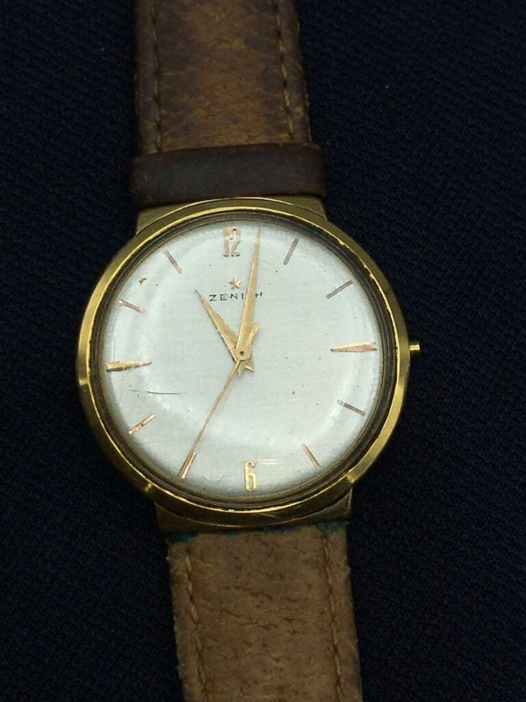 ZENITH. - Montre-bracelet d'homme en métal doré, mouvement mécanique (manque le…