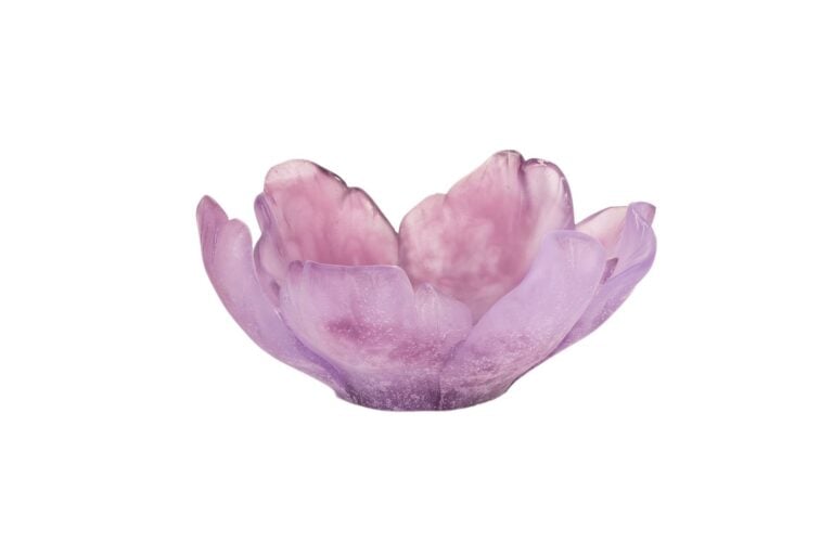 DAUM FRANCE. - Coupe modèle "Tulipe" en pâte de verre mauve, signé. - Hauteur:…