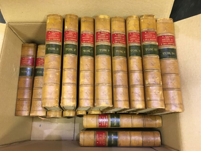Adolphe Thiers, Mémoires du Consulat et de l'Empire, 20 volumes en bon état.