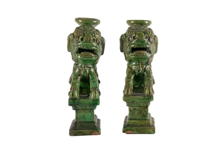 Lot de porte-bâtons d'encens comprenant : - - Deux paires de porte-bâtons d'enc…