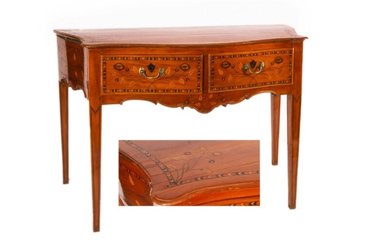 Console en placage de bois de rose et marqueterie de fleurs, le pleteau marquet…
