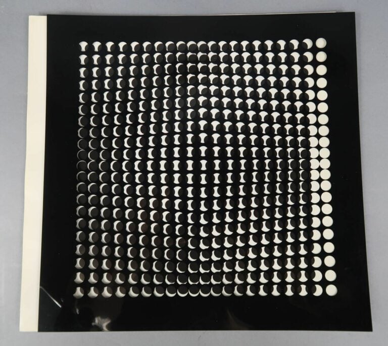 Victor VASARELY (1906-1997) - Oeuvres profondes cinétiques - Album en feuilles…