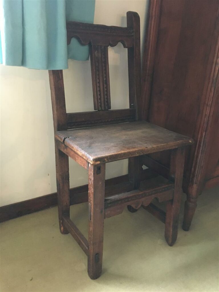 REGROUPE Chaise lorraine, XVIIIème siècle.