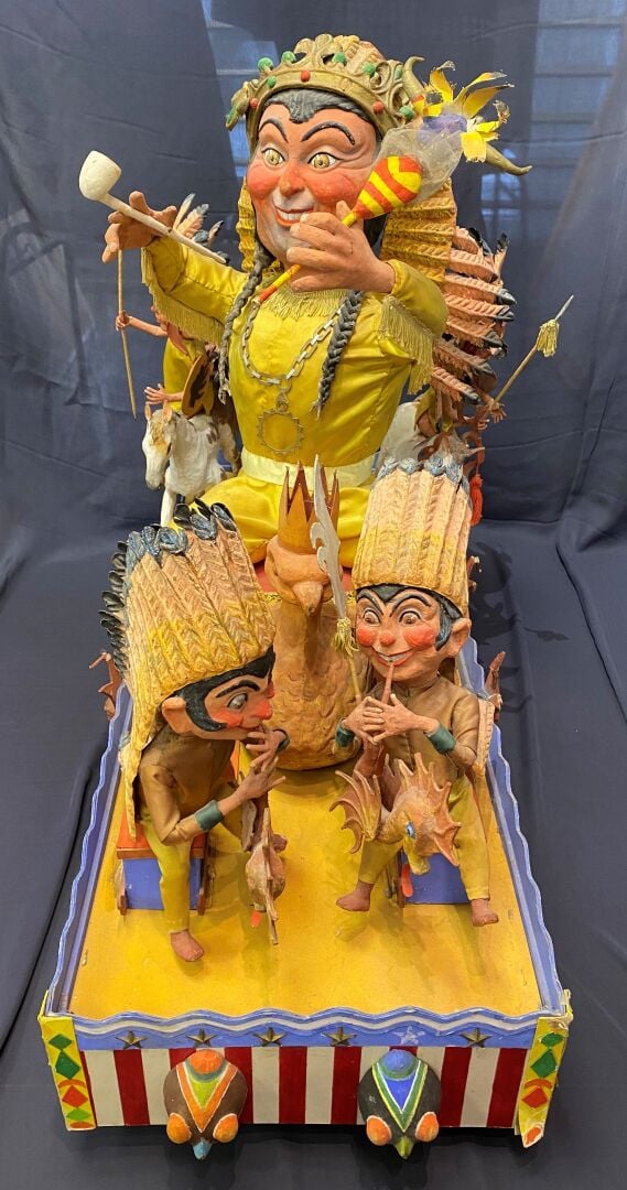 Jean-Pierre TERNENGO - Maquette de char de Carnaval en papier mâché peint polyc…