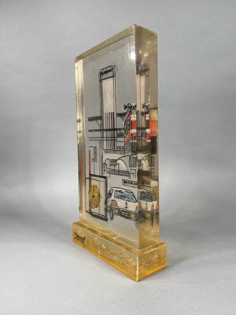 Joël PASCAL (1948) - Sculpture et peinture Vue de ville sur résine - Signée - 4…