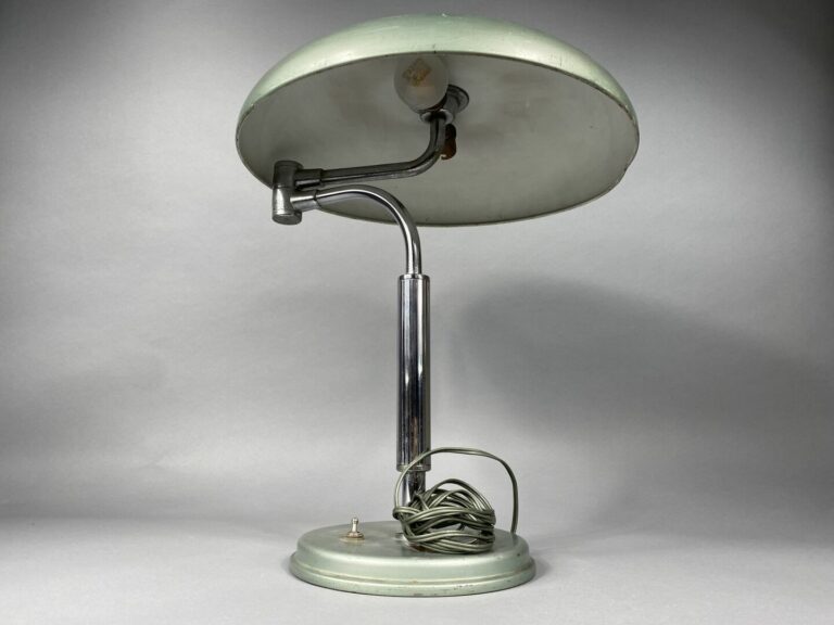 Dans le goût d'Alfred MULLER (1946) - Lampe de table articulée à un bras se dép…