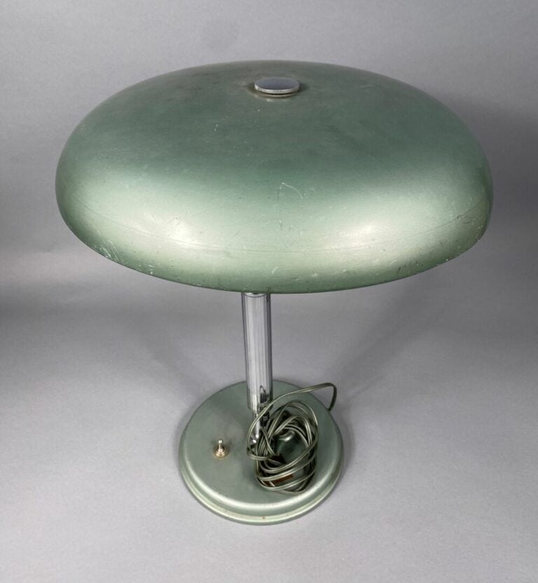 Dans le goût d'Alfred MULLER (1946) - Lampe de table articulée à un bras se dép…