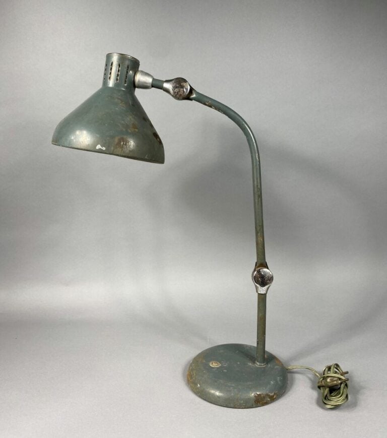Dans le goût d'Alfred MULLER (1946) - Lampe de table articulée à un bras se dép…