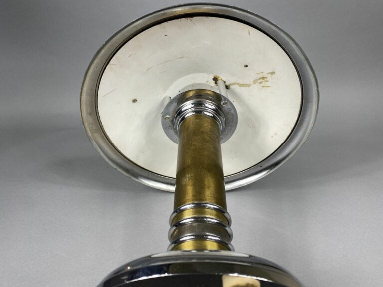 George HALAIS (XIX-XXe), édité par ELOCTRA. - Lampe-champignon en tôle argentée…