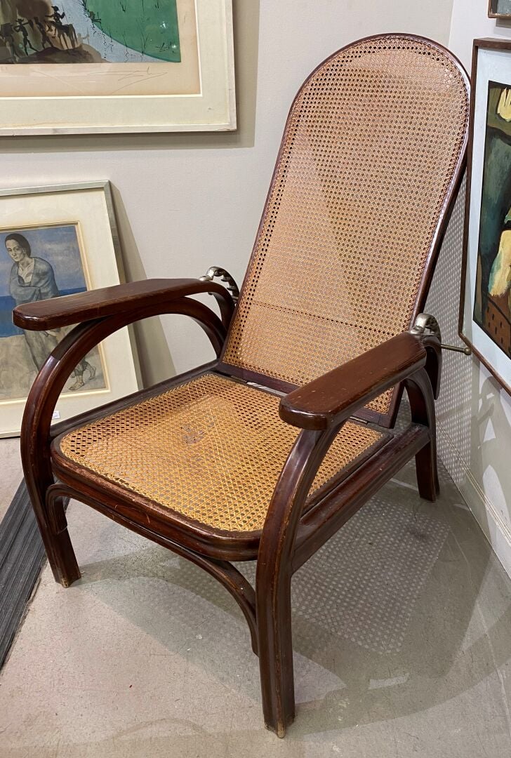 Fauteuil de type colonial en bois courbé, dossier et assise cannés réglables -…