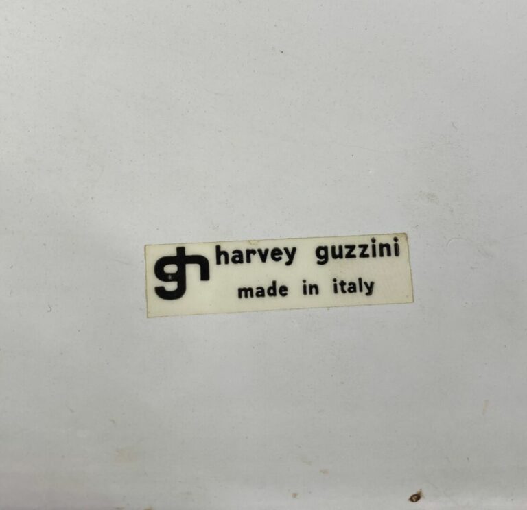 Harvey GUZZINI (XXe) - Lampe à suspension diabolo en métal chromé - Porte une é…