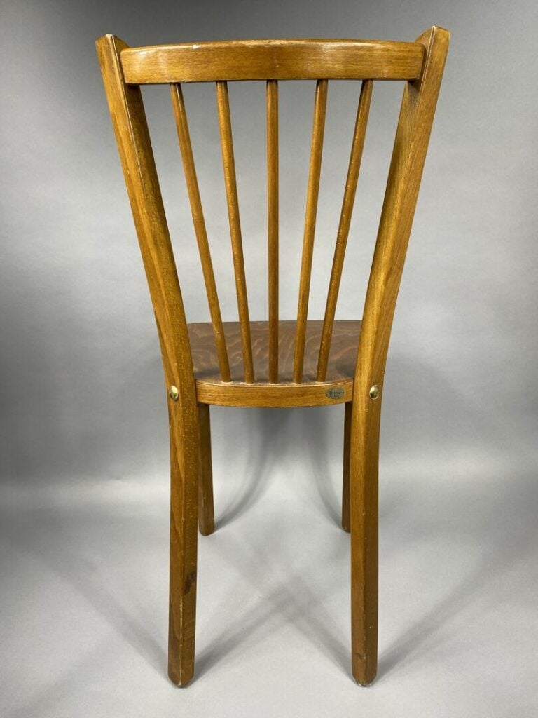 BAUMANN - Suite de quatre chaises en bois type bistro à dossier barrettes - H :…