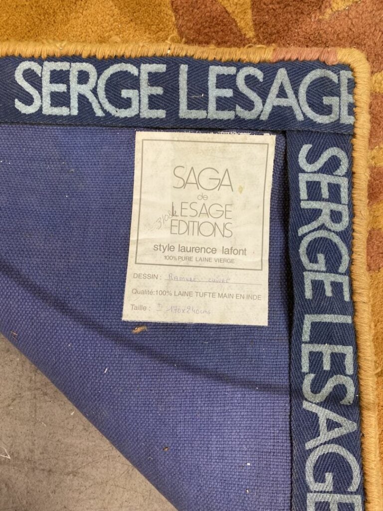 LESAGE EDITIONS Style Laurence Lafont - Tapis e laine à motifs de feuilles sur…