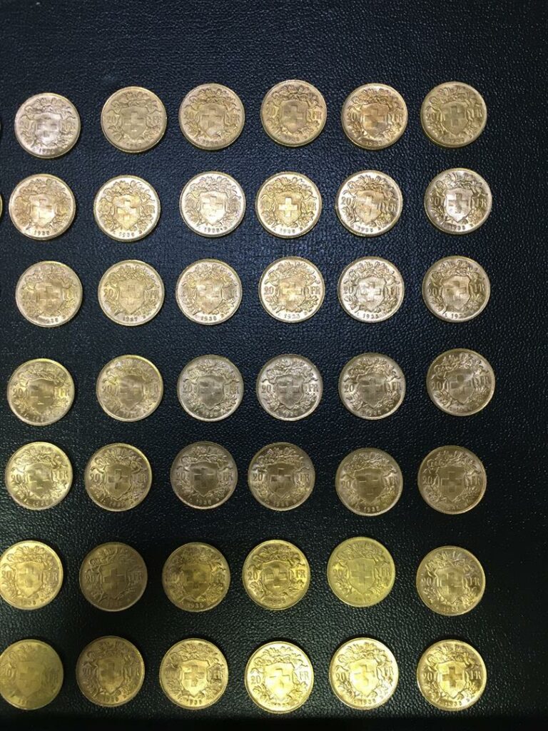 Lot de 70 pièces de 20 francs or suisse