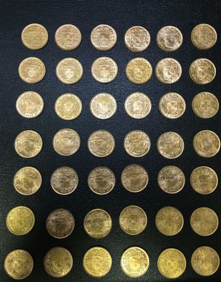 Lot de 70 pièces de 20 francs or suisse