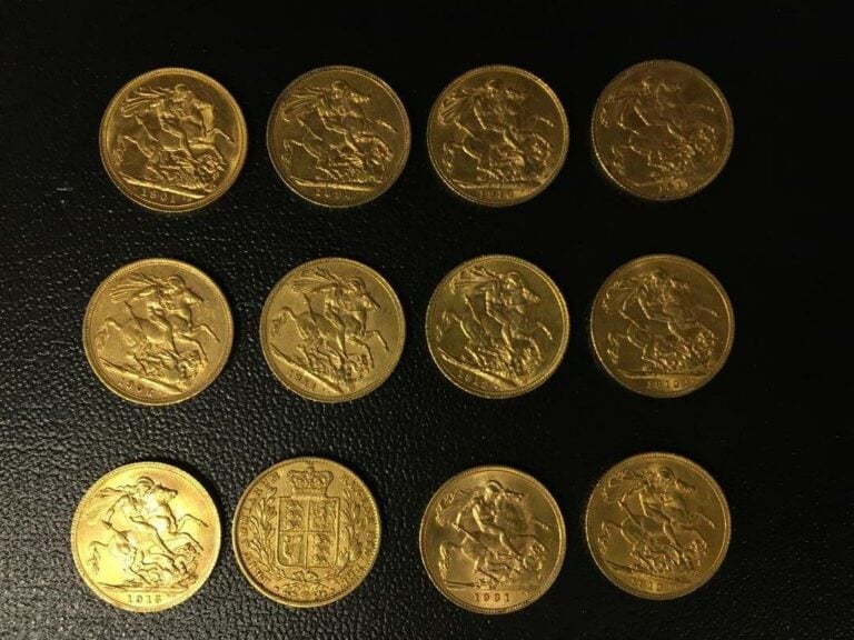 Lot de 12 souverains anglais or