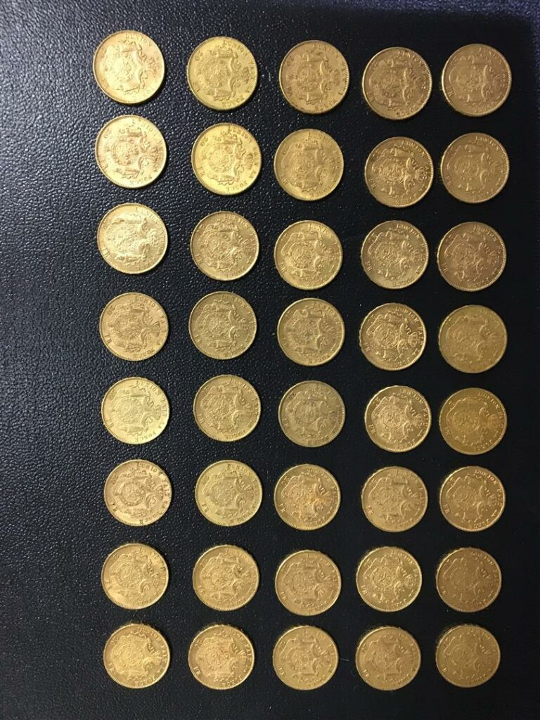 Lot de 40 pièces de 20 francs or belge