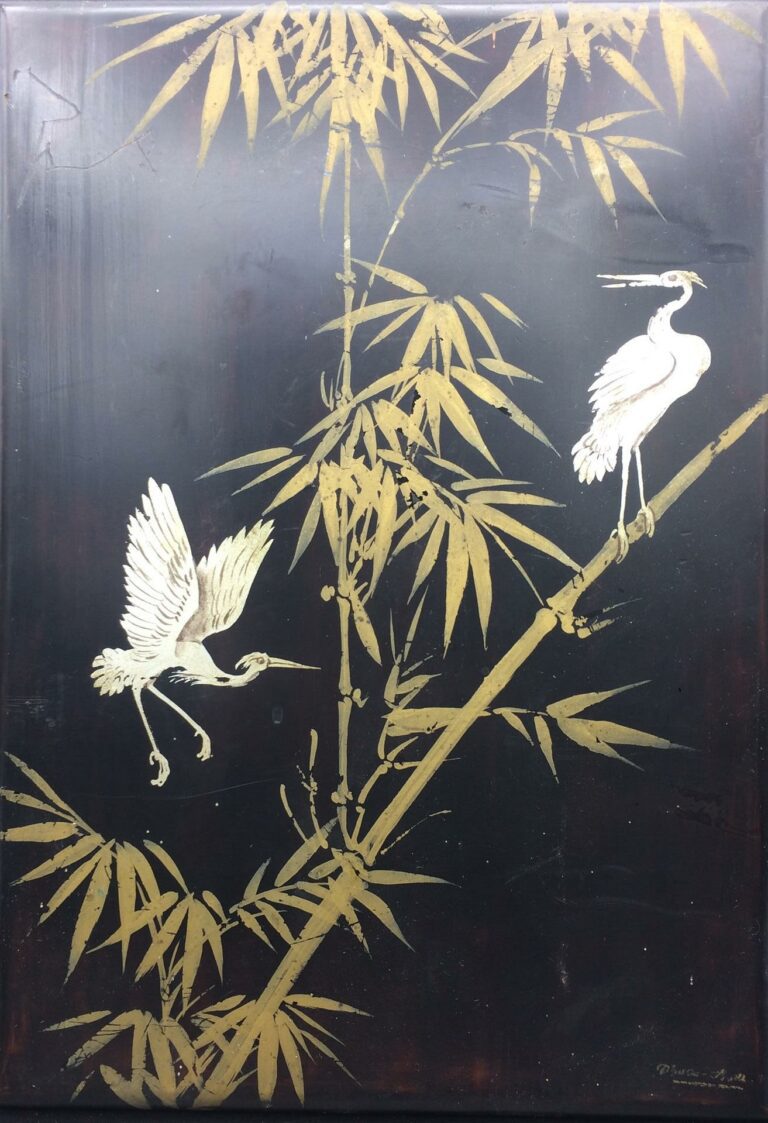 AR - Panneau de bois laqué représentant une bambouseraie et deux oiseaux (rayur…