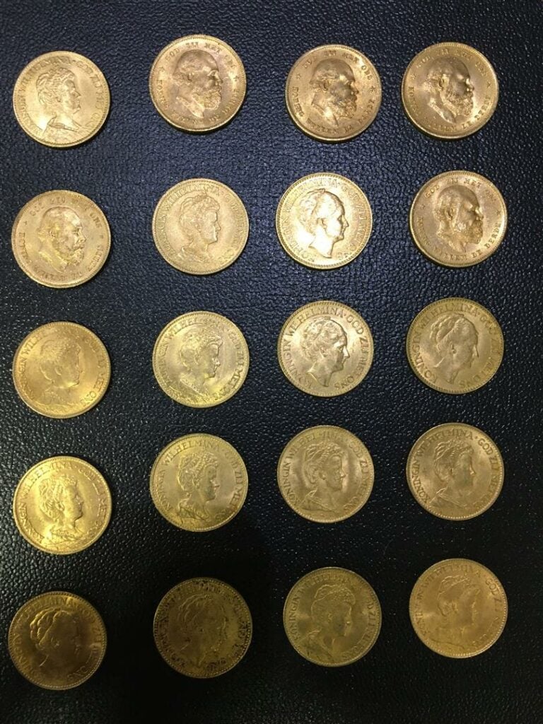 Lot de 40 florins hollandais or