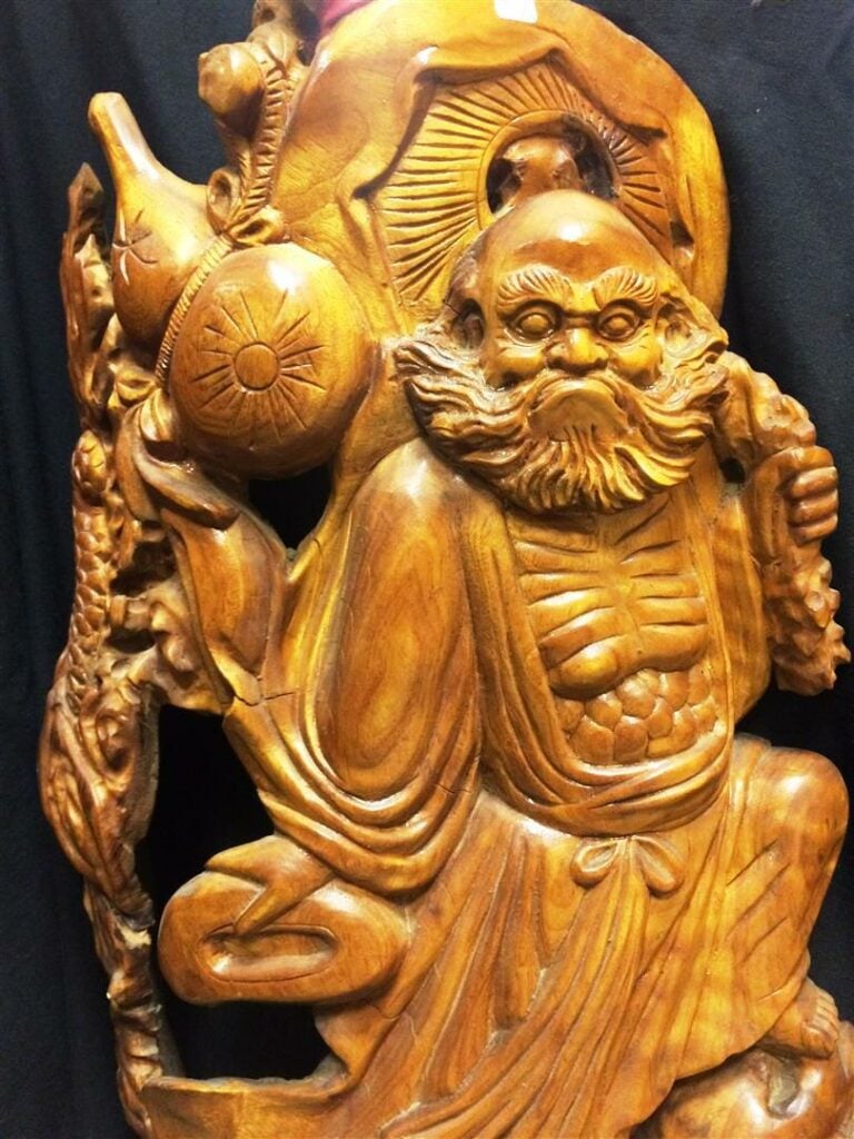 Sculpture en bois sculpté, Nantimitolo Lohan. - Hauteur: 84 cm.
